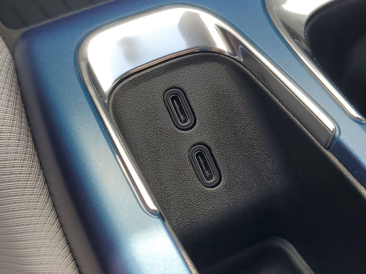 New 2025 Chevrolet Equinox EV LT FWD image 26