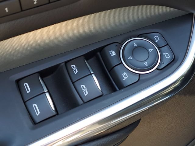 Used 2023 Cadillac XT4 Premium Luxury w/ Cold Weather Package FWD image 25