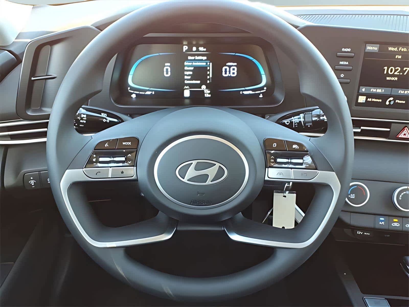 New 2026 Hyundai Elantra SE FWD image 17