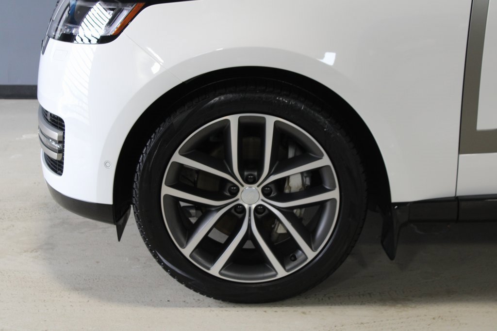 Used 2024 Land Rover Range Rover SE image 6