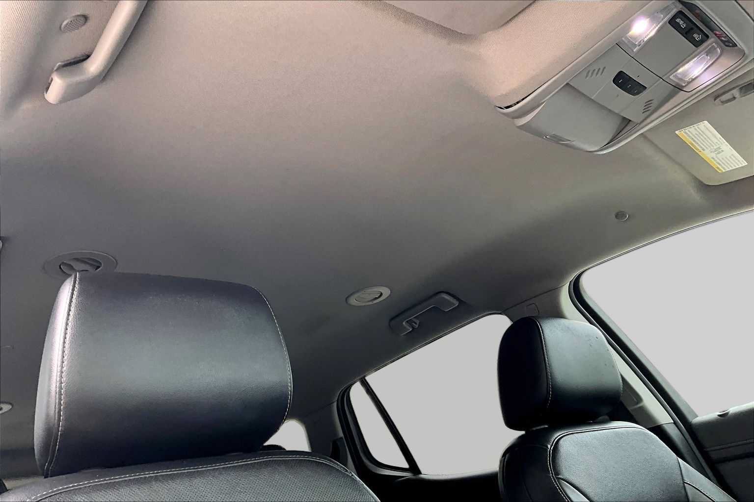 Used 2020 GMC Acadia SLT FWD image 13