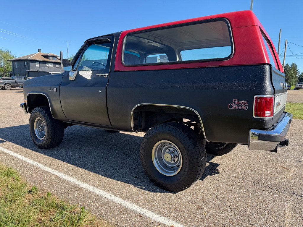 Used 1987 GMC Jimmy 4WD image 7