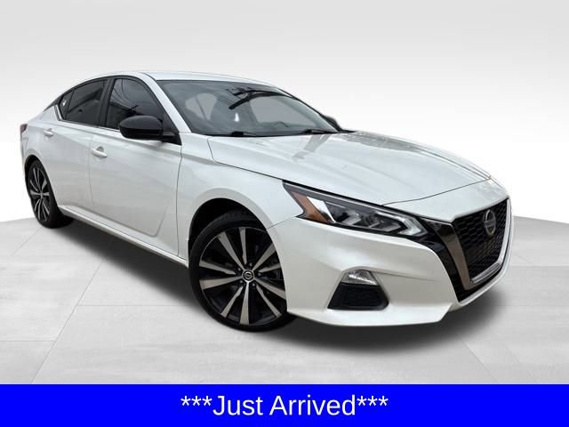 Used 2021 Nissan Altima 2.5 SR image 1