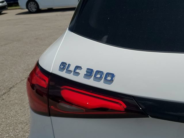 Used 2023 Mercedes-Benz GLC 300 4MATIC image 7