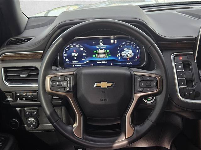 Used 2023 Chevrolet Suburban High Country w/ Premium Package 2 RWD image 18
