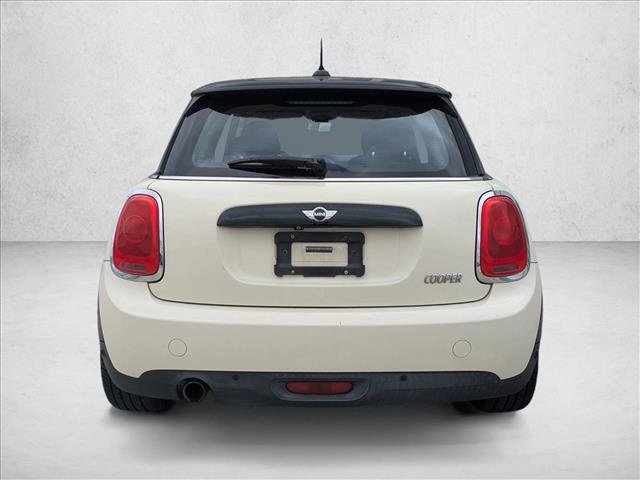 Used 2016 MINI Cooper 2-Door Hardtop image 6