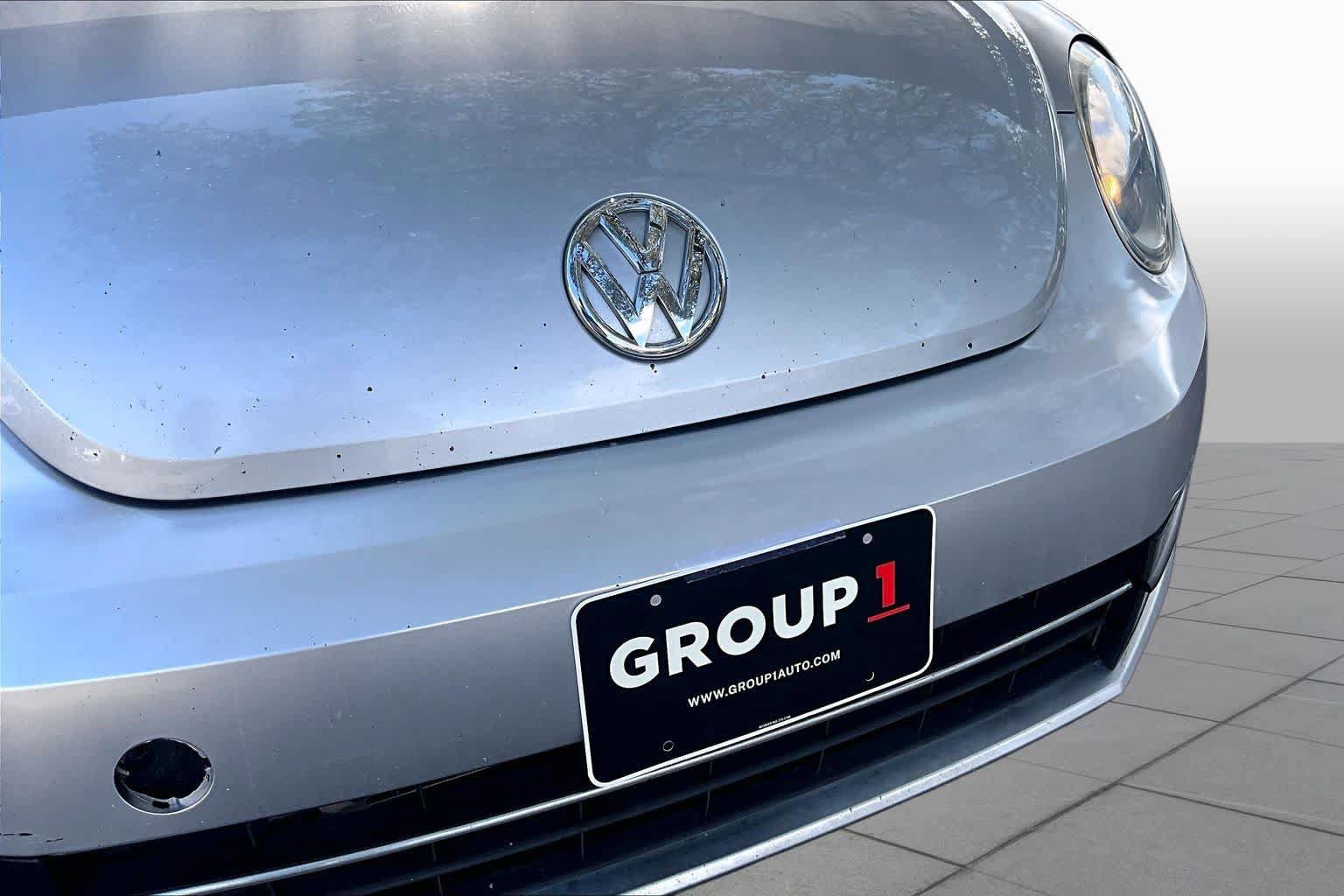 Used 2012 Volkswagen Beetle 2.5 FWD image 29