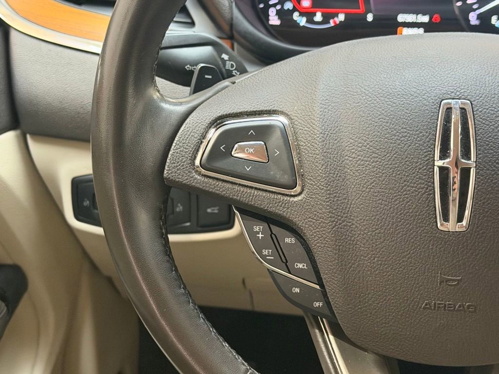 Used 2018 Lincoln MKC Select FWD image 17