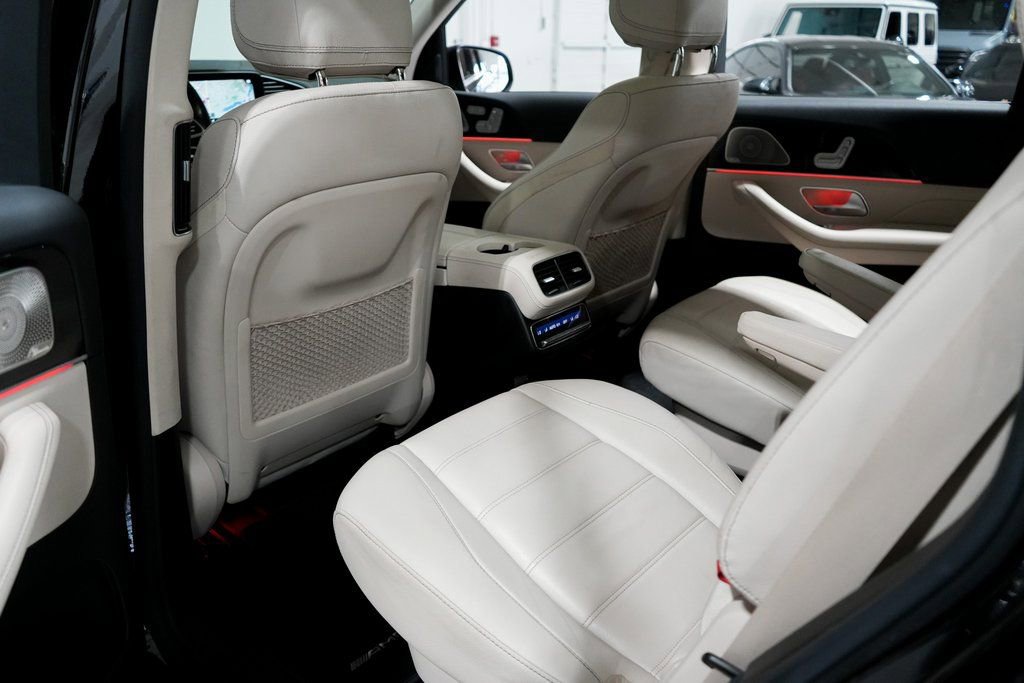 Used 2021 Mercedes-Benz GLS 580 4MATIC image 26