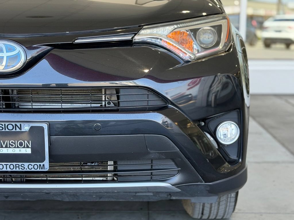 Certified 2018 Toyota RAV4 XLE w/ Convenience Package AWD/4WD image 5