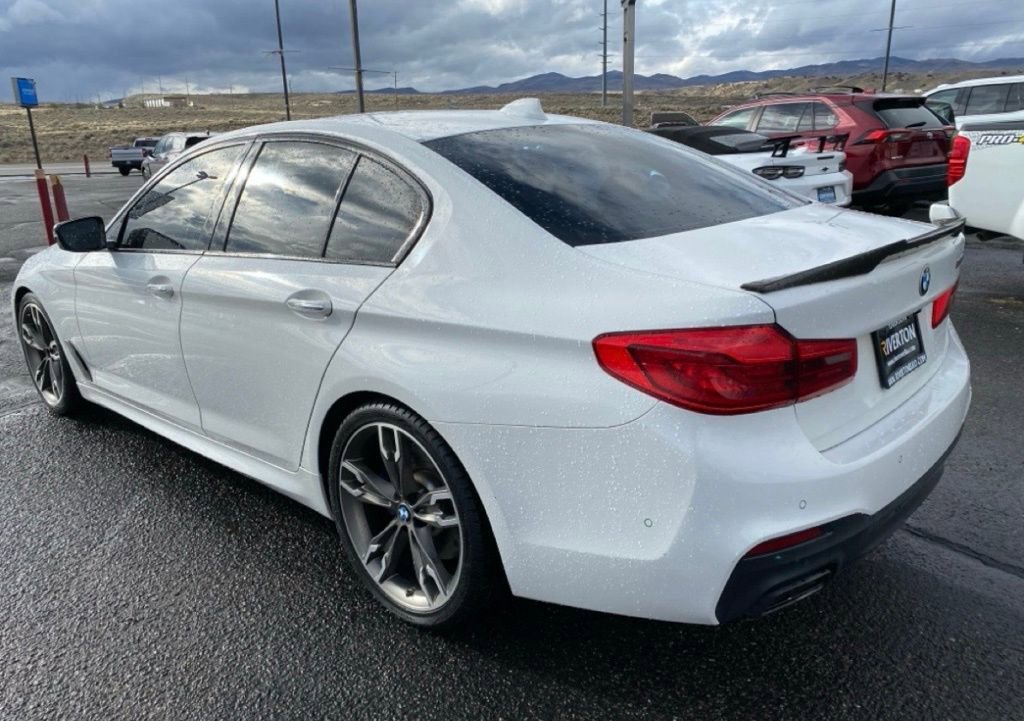 Used 2018 BMW M550i xDrive image 4