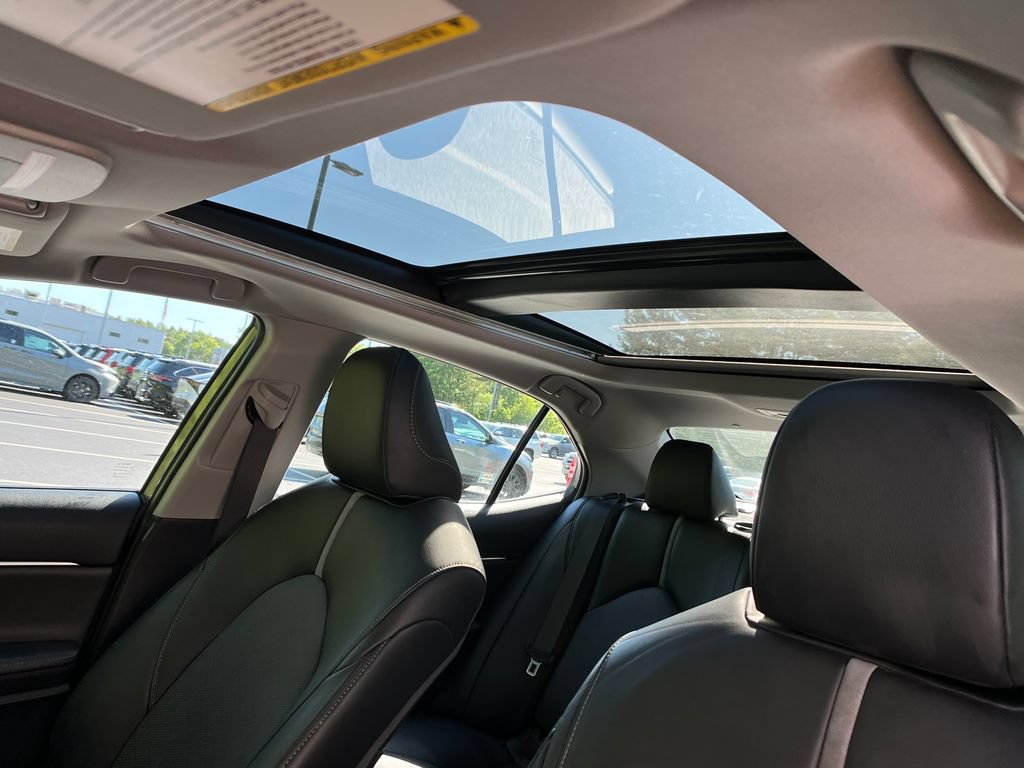 Used 2019 Toyota Camry XSE FWD image 20