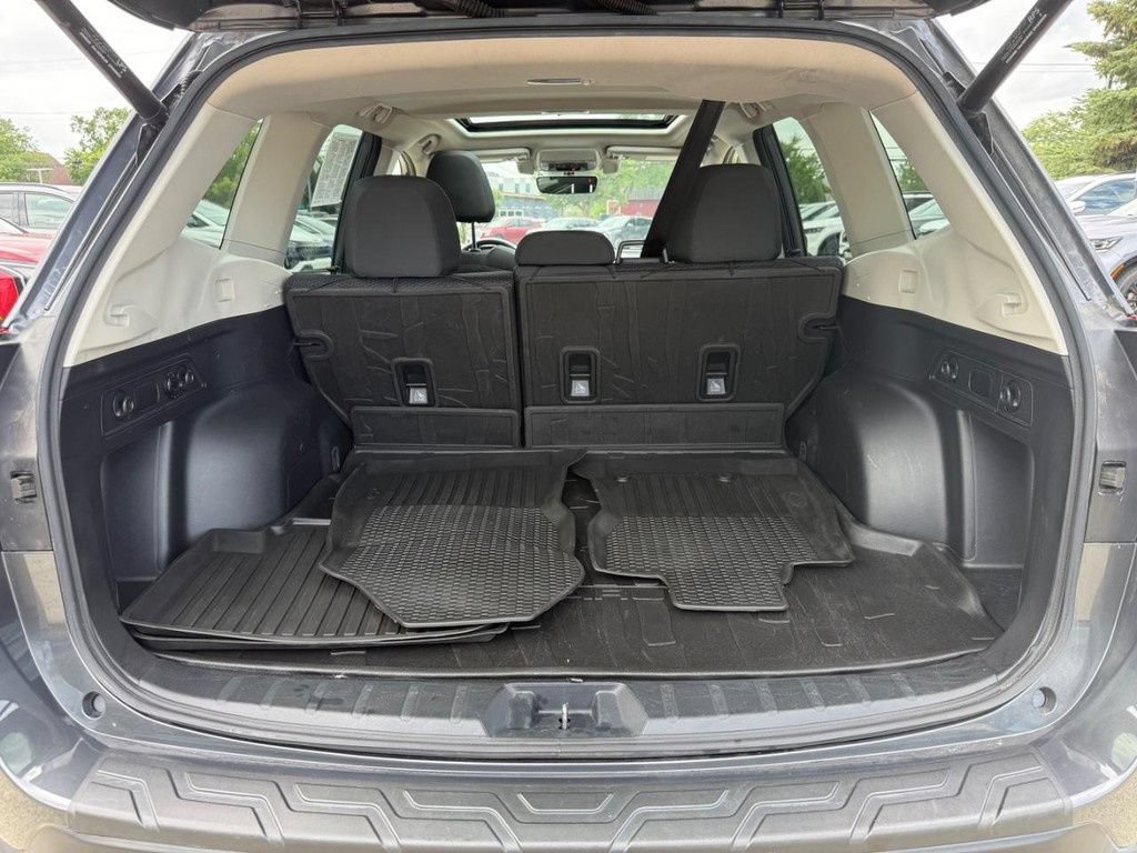 Used 2020 Subaru Forester Premium AWD/4WD image 5