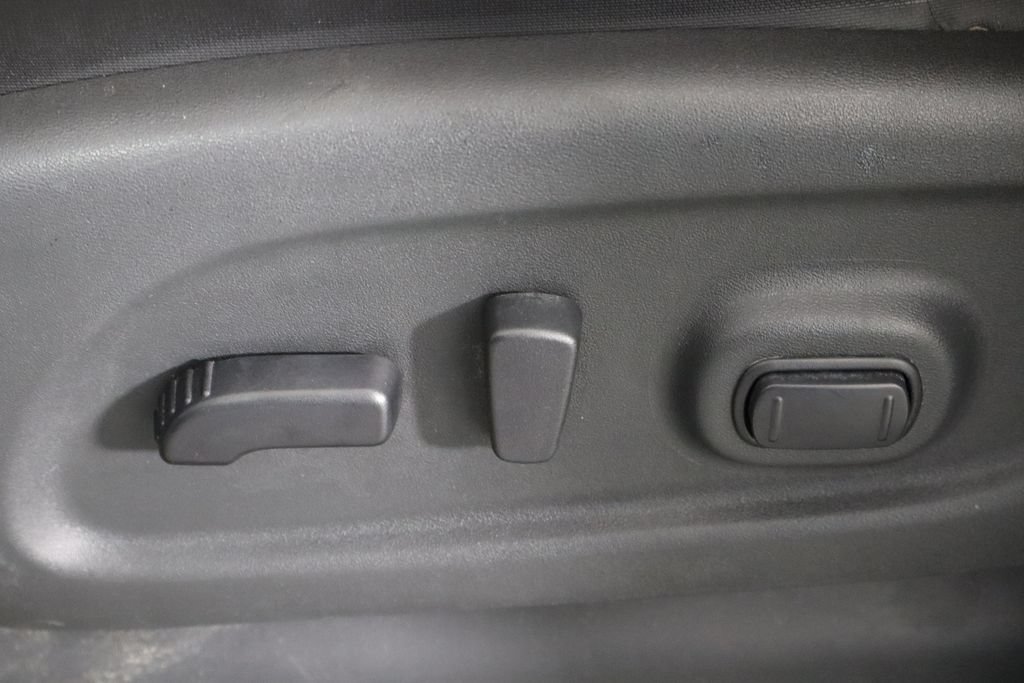 Used 2017 Nissan Titan PRO-4X AWD/4WD image 23