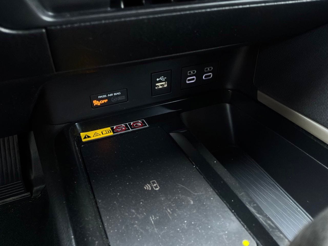 Used 2025 Toyota Camry LE FWD image 24
