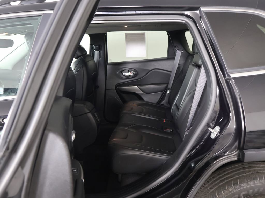 Used 2022 Jeep Cherokee Limited image 33
