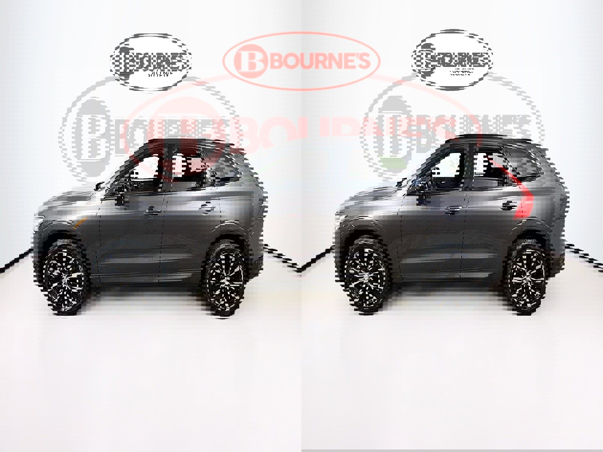 Used 2025 Volvo XC60 B5 Plus image 7