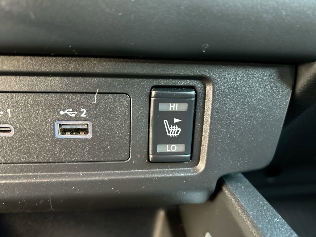 Used 2025 Nissan Frontier SV w/ SV Convenience Package RWD image 30