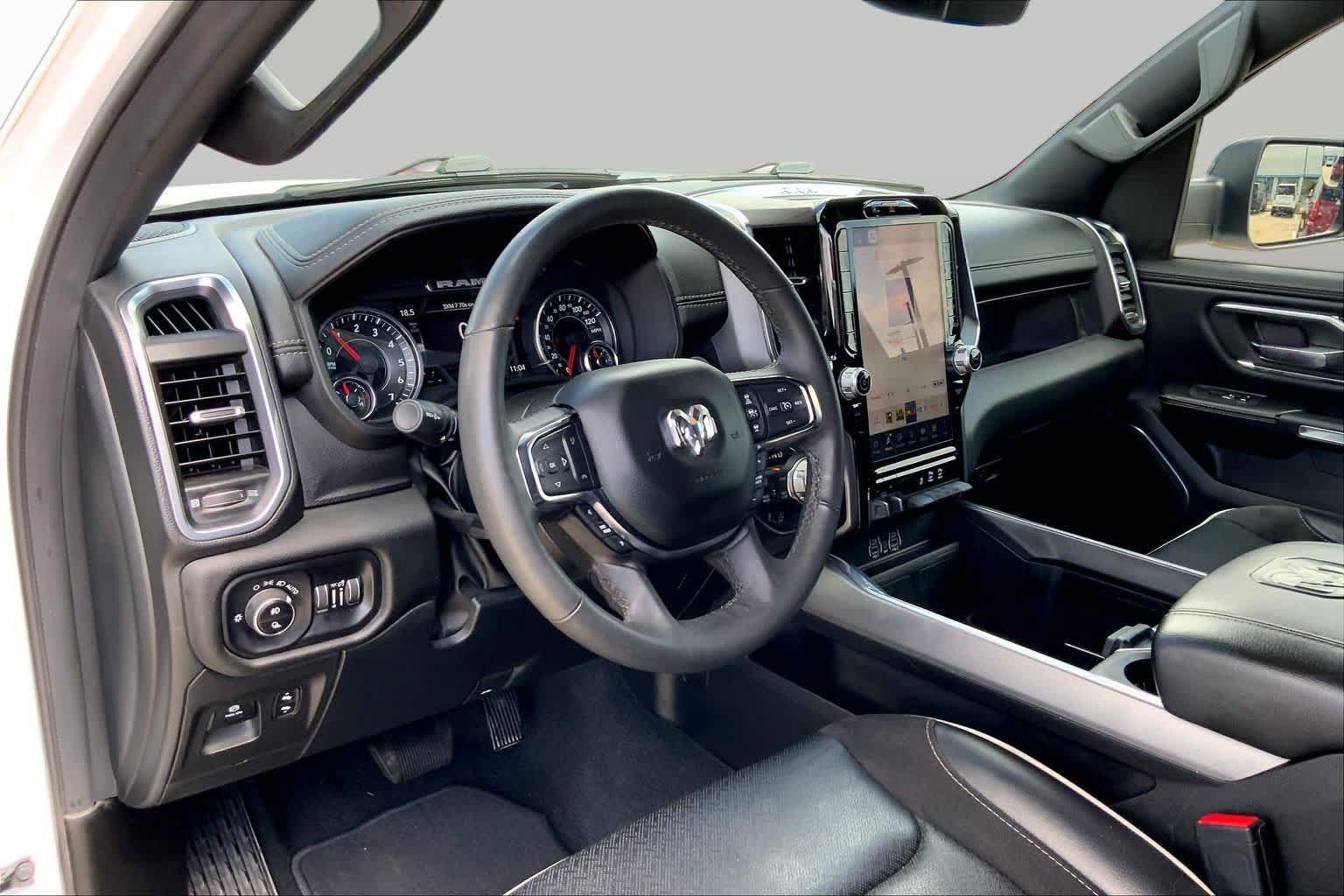 Used 2025 RAM 1500 Laramie w/ Laramie Southwest Edition AWD/4WD image 18