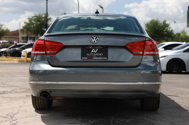 Used 2015 Volkswagen Passat 1.8T SE FWD image 10
