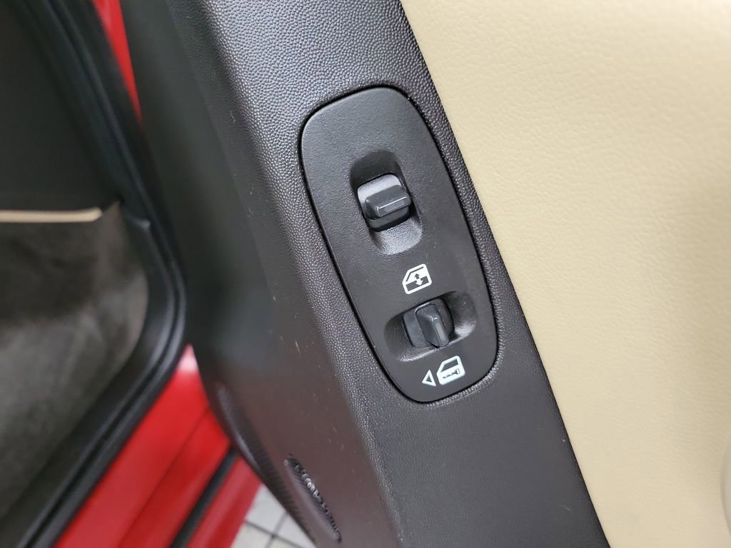 Used 2008 Pontiac Grand Prix image 21