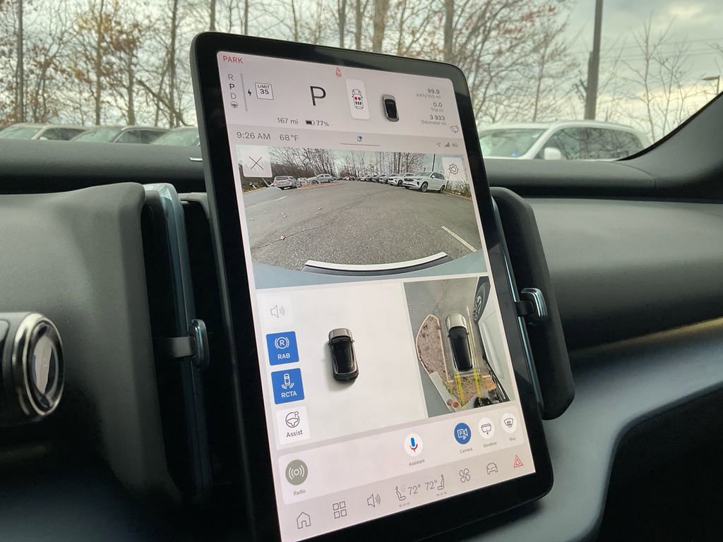 Used 2025 Volvo EX30 Ultra w/ Climate Package image 18