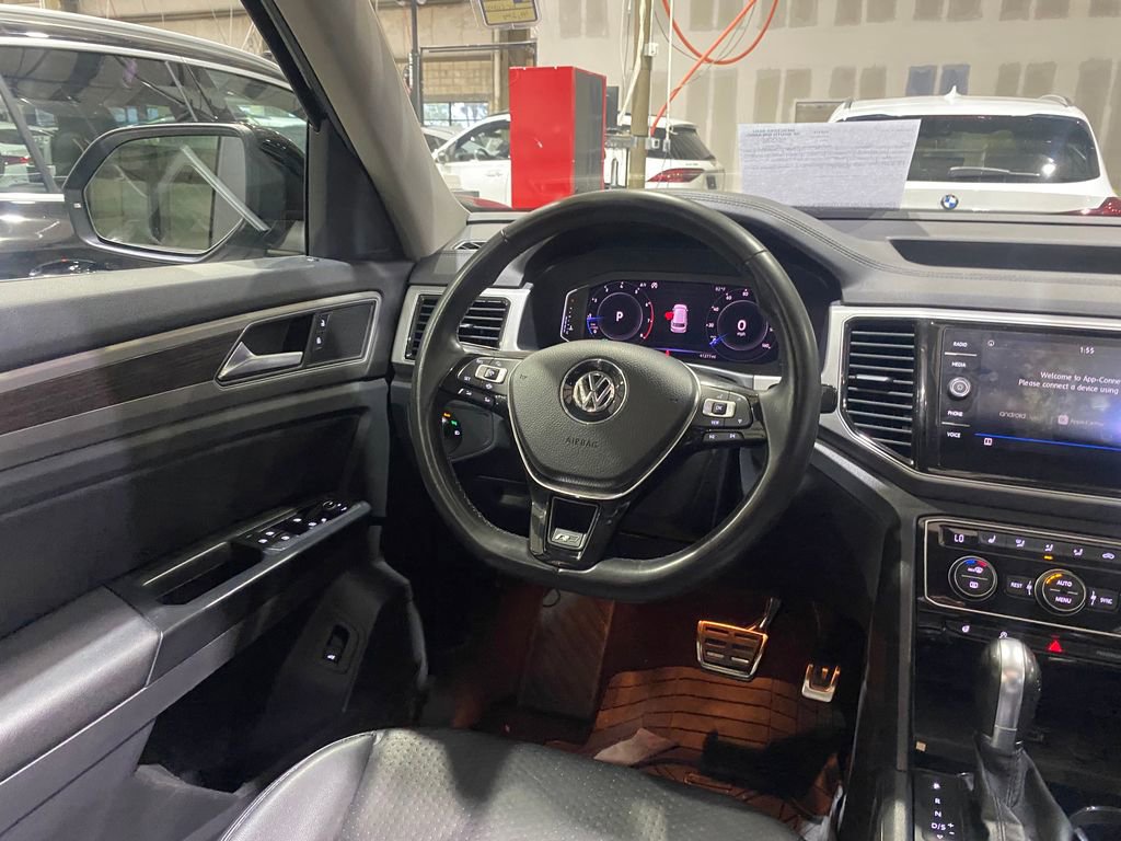 Used 2019 Volkswagen Atlas SEL R-Line FWD image 3