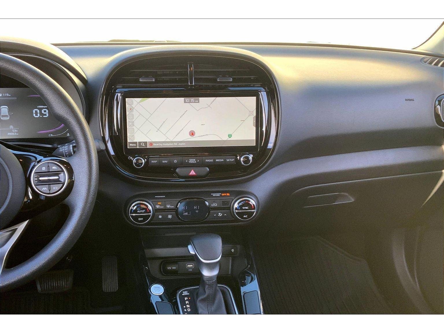 Used 2023 Kia Soul S image 6