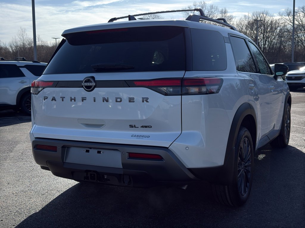 New 2026 Nissan Pathfinder SL image 5