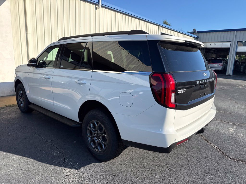 New 2027 Ford Expedition Active RWD image 6
