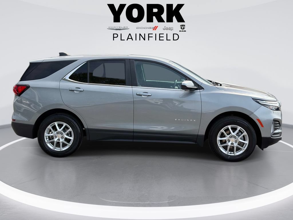 Used 2024 Chevrolet Equinox LT FWD image 4