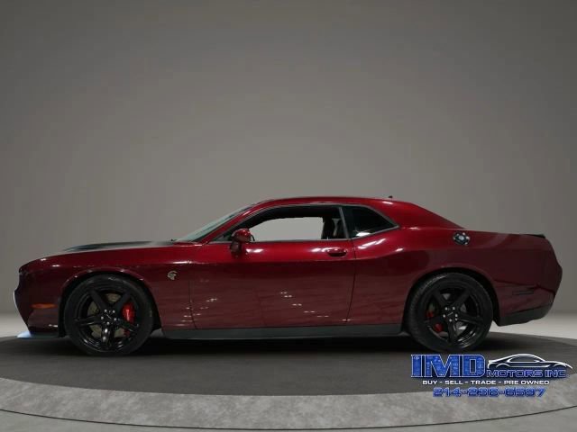 Used 2017 Dodge Challenger SRT Hellcat RWD image 8