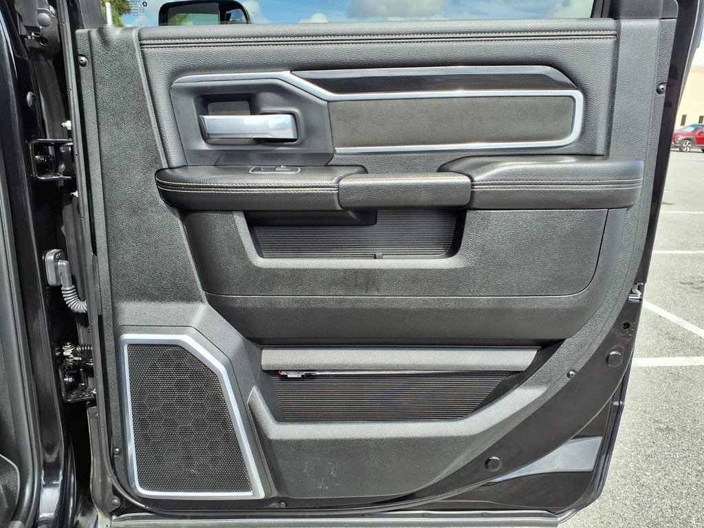 Used 2022 RAM 2500 Laramie w/ Night Edition AWD/4WD image 16