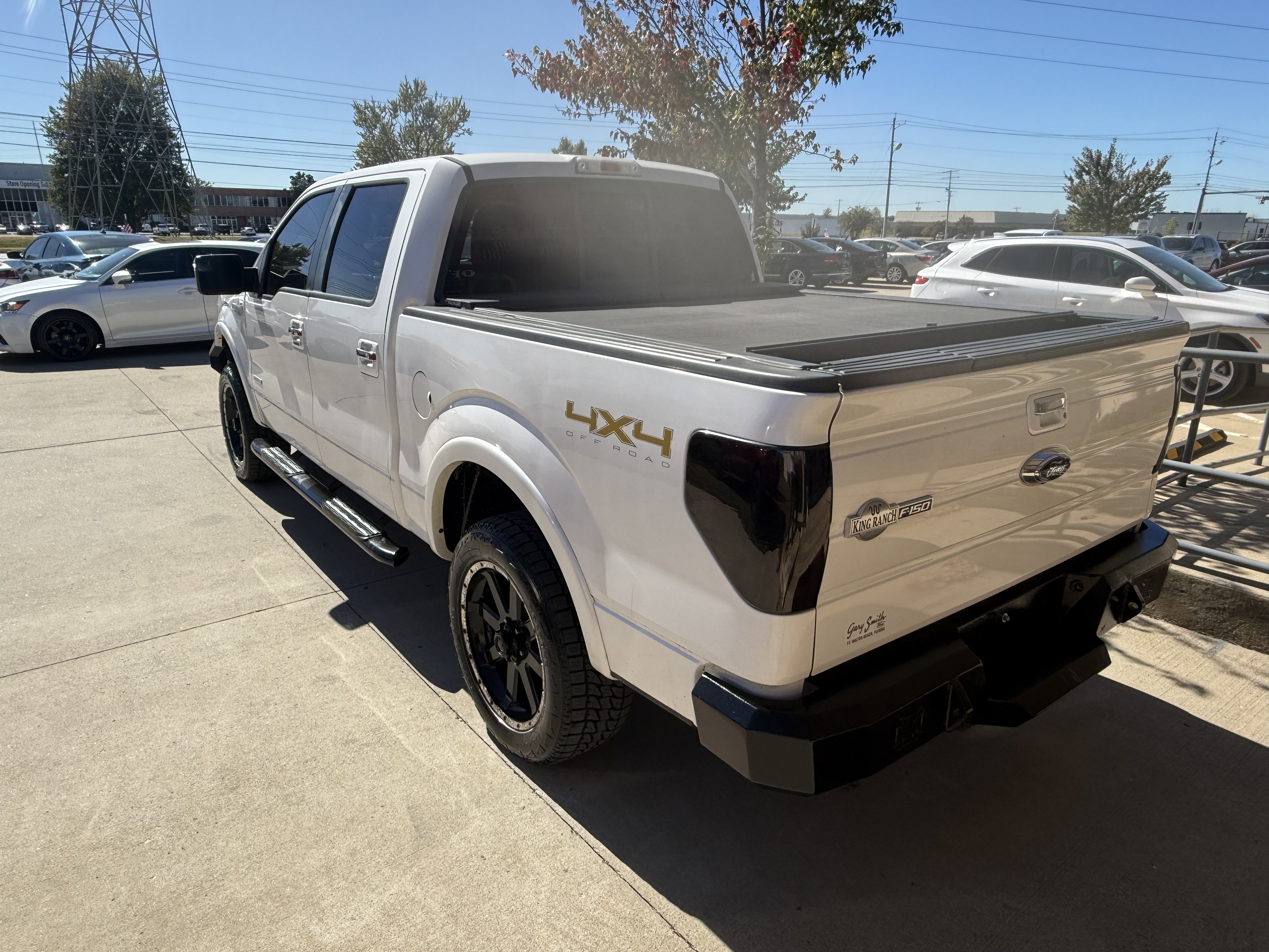Used 2014 Ford F150 King Ranch w/ King Ranch Luxury Package AWD/4WD image 4