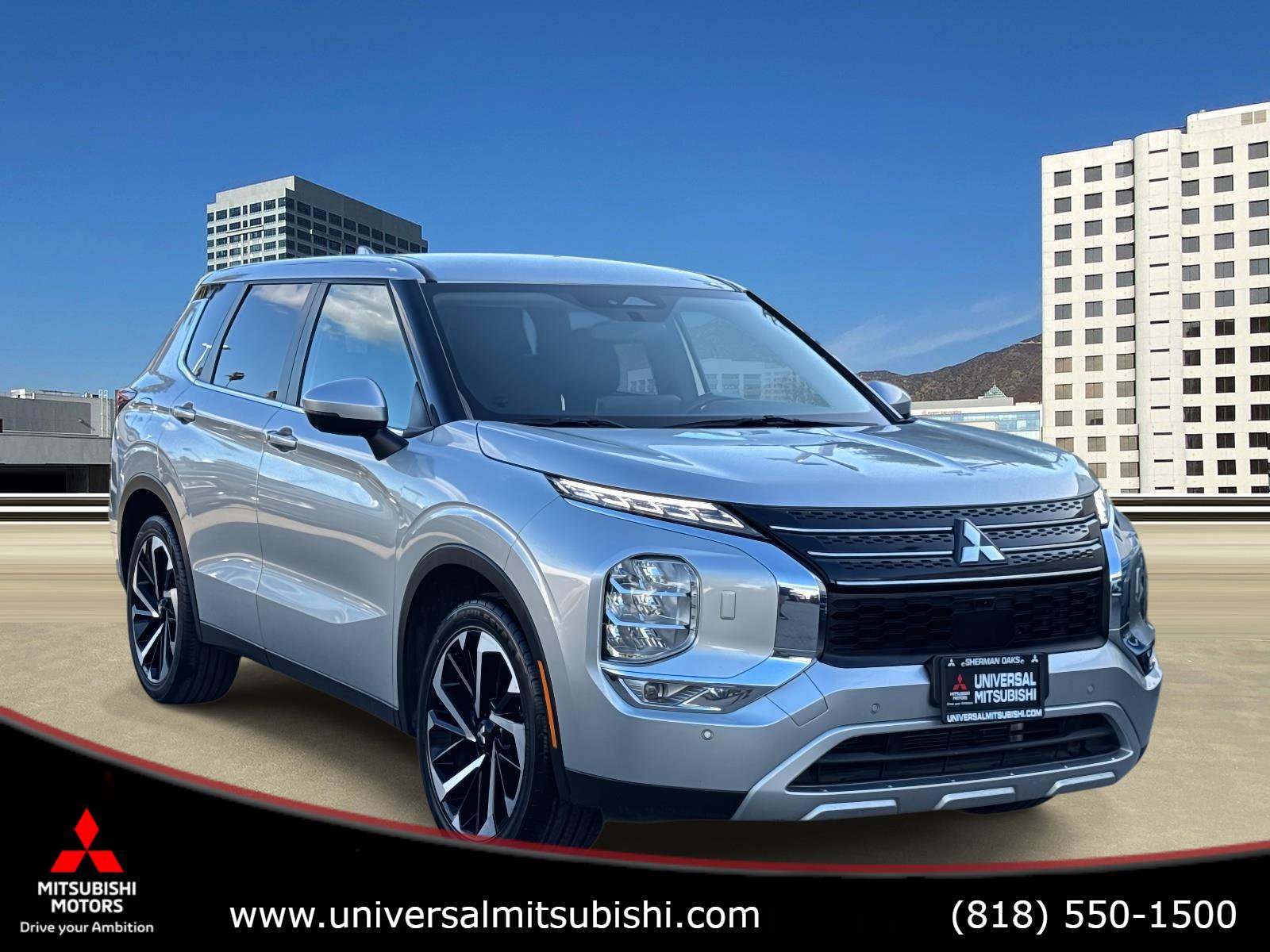 Used 2024 Mitsubishi Outlander AWD image 1