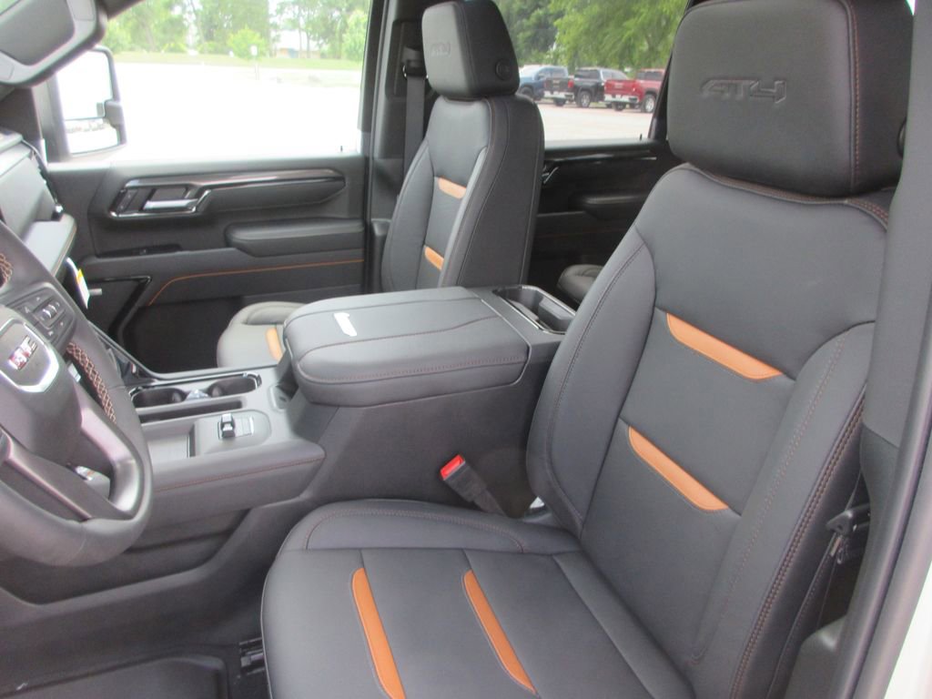 New 2026 GMC Sierra 3500 AT4 w/ AT4 Premium Plus Package AWD/4WD image 12