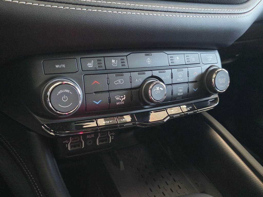New 2026 Dodge Durango SRT Hellcat w/ 3rd Row Seating Group AWD/4WD image 17