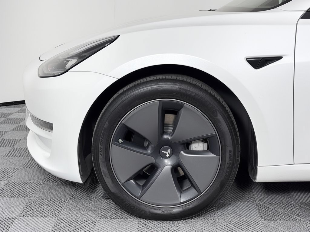 Used 2023 Tesla Model 3 Standard Range RWD image 13