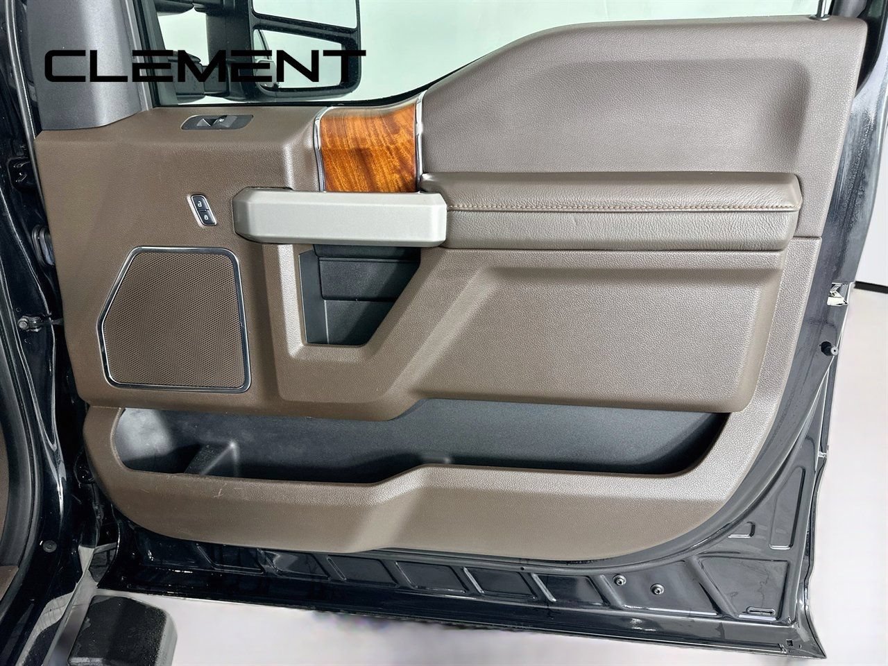 Used 2017 Ford F350 King Ranch AWD/4WD image 33