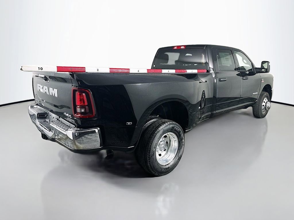 New 2026 RAM 3500 Big Horn AWD/4WD image 7