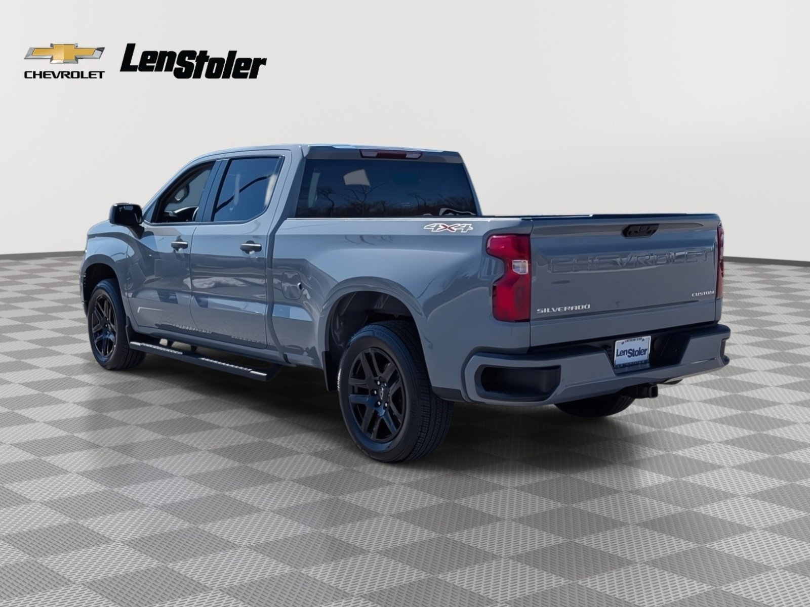 Used 2024 Chevrolet Silverado 1500 Custom image 3