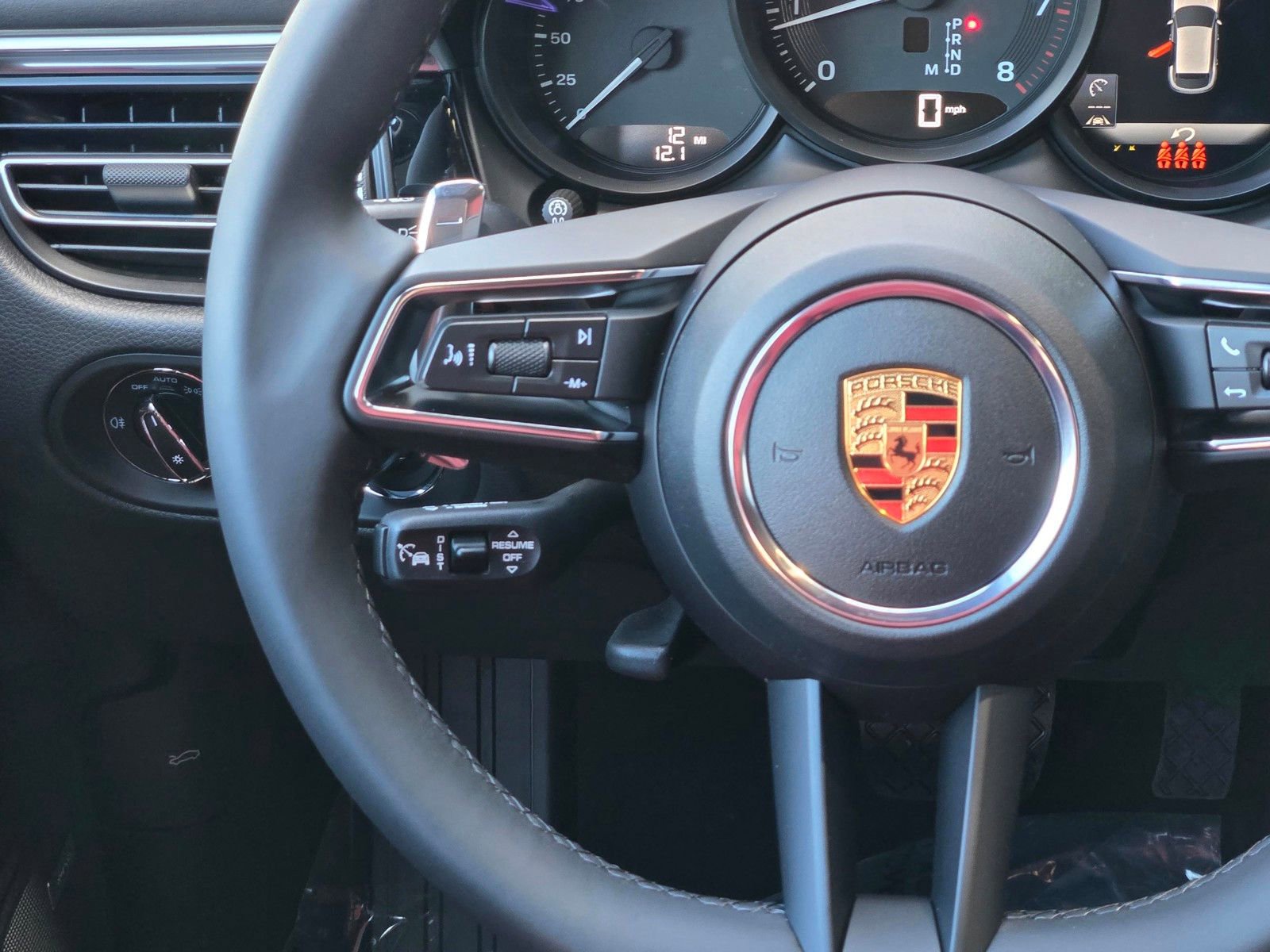 New 2026 Porsche Macan AWD/4WD image 16