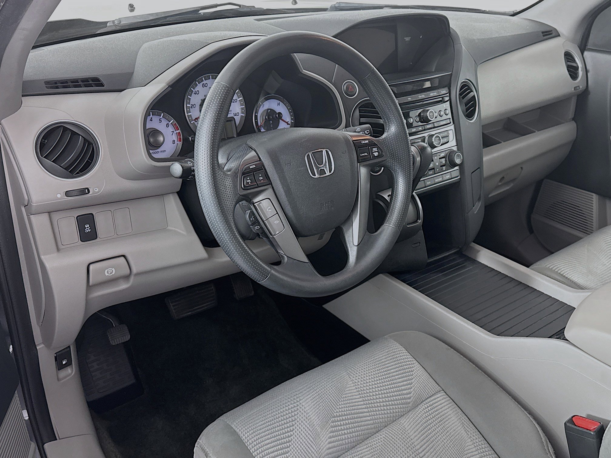 Used 2015 Honda Pilot LX image 9