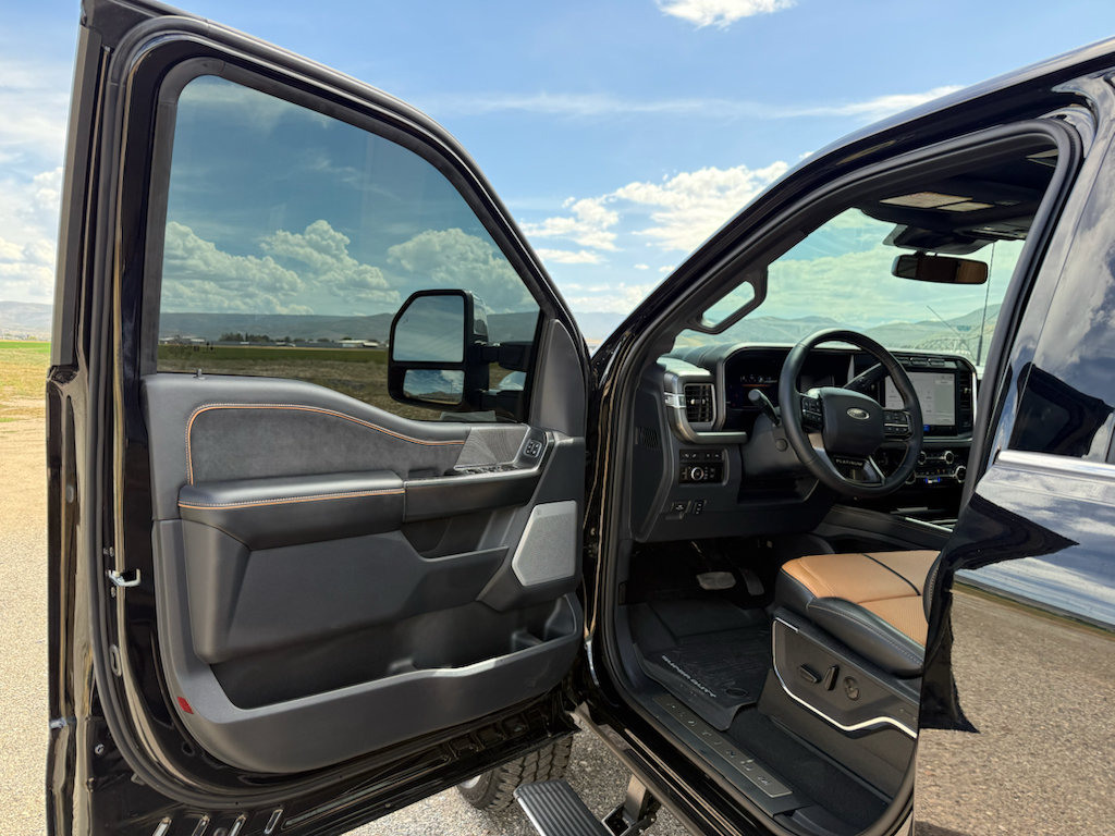 Used 2024 Ford F350 Platinum AWD/4WD image 13