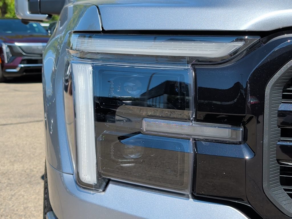 Used 2025 Ford F150 Lariat AWD/4WD image 43