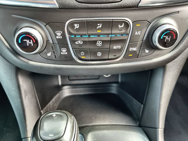 Used 2019 Chevrolet Equinox LT AWD/4WD image 17