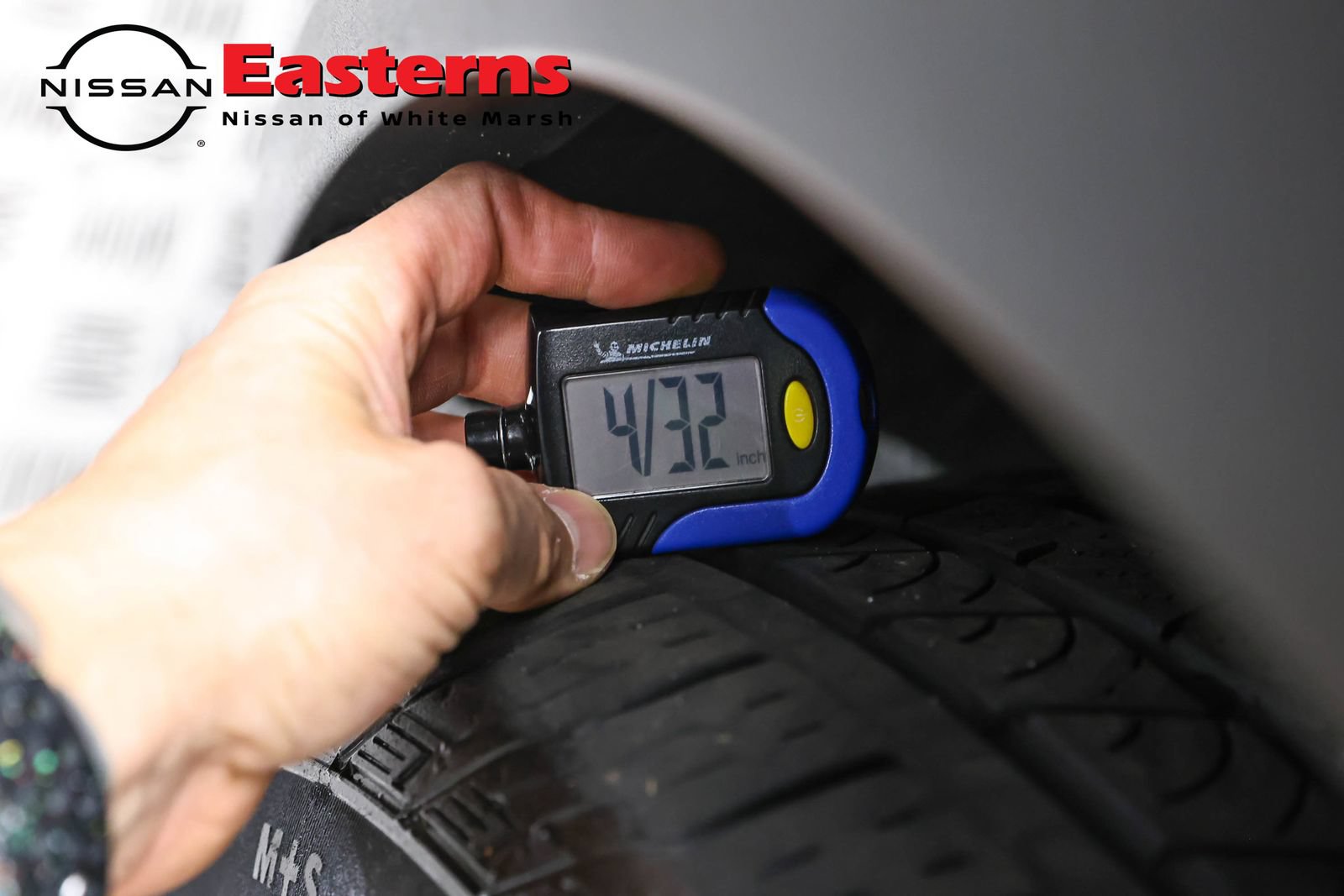 Used 2023 Nissan Pathfinder SL AWD/4WD image 27