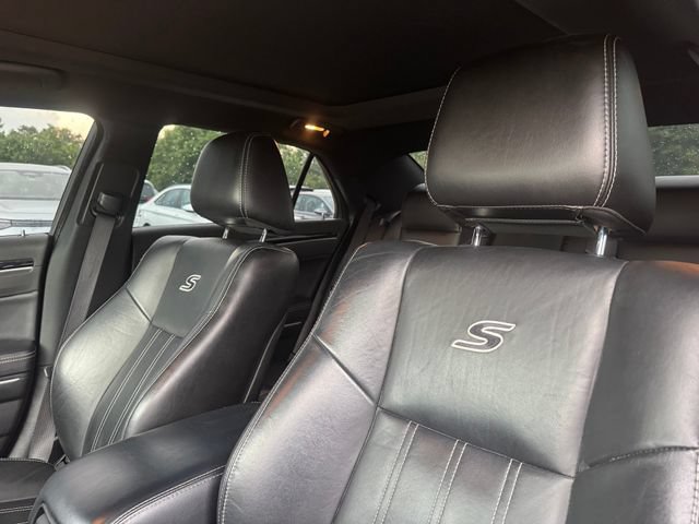 Used 2023 Chrysler 300 S RWD image 12