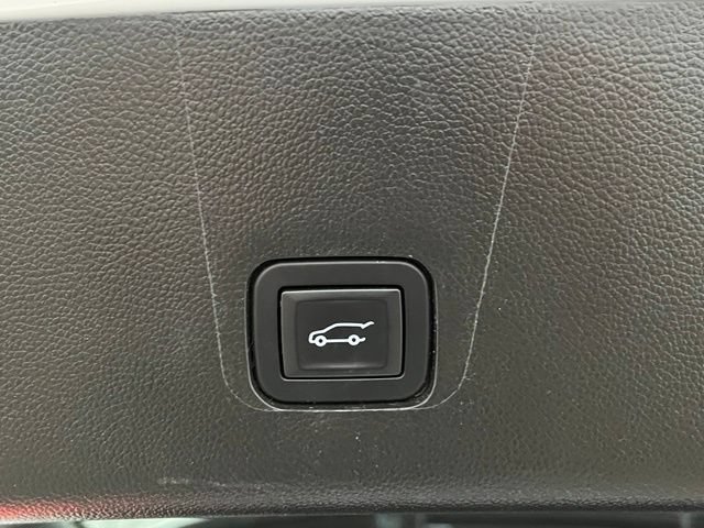 Used 2019 Chevrolet Traverse Premier AWD/4WD image 14