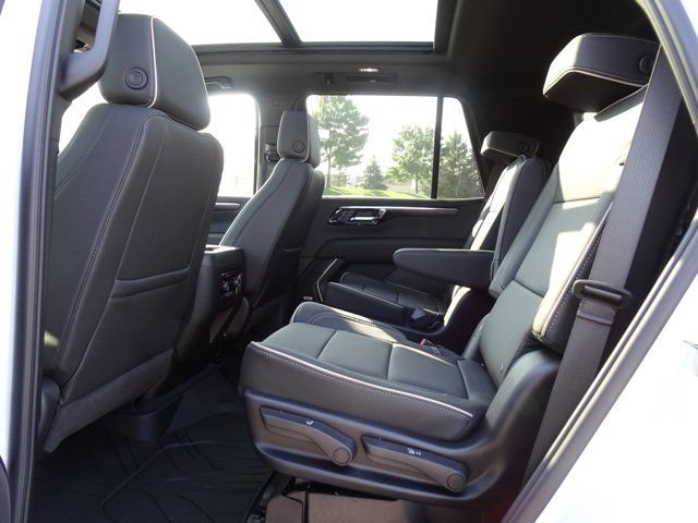 New 2026 Chevrolet Tahoe Premier w/ Sun And Tow Package AWD/4WD image 8